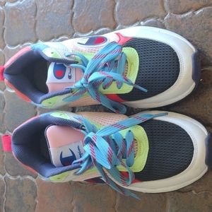 Champion Shoes size 9W